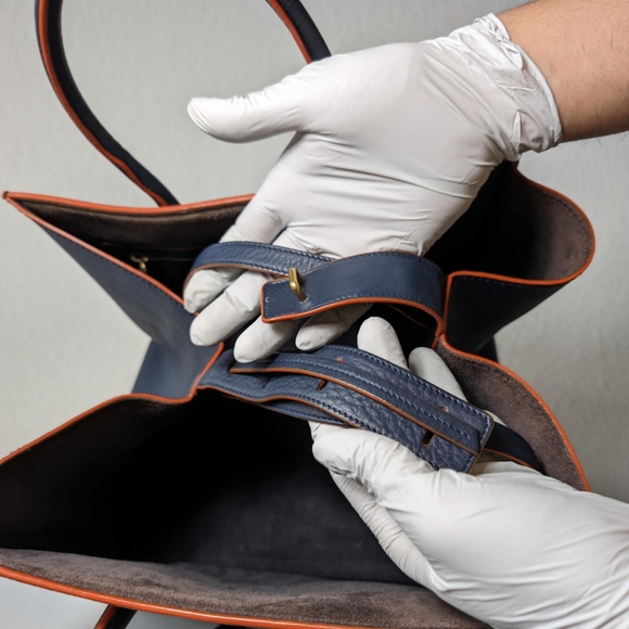 Authentic Celine - Picture 6 of 11